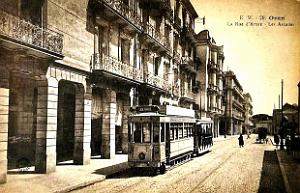 Oran - Rue d'Arzew - Arcades et Tramway pour Eckmulh